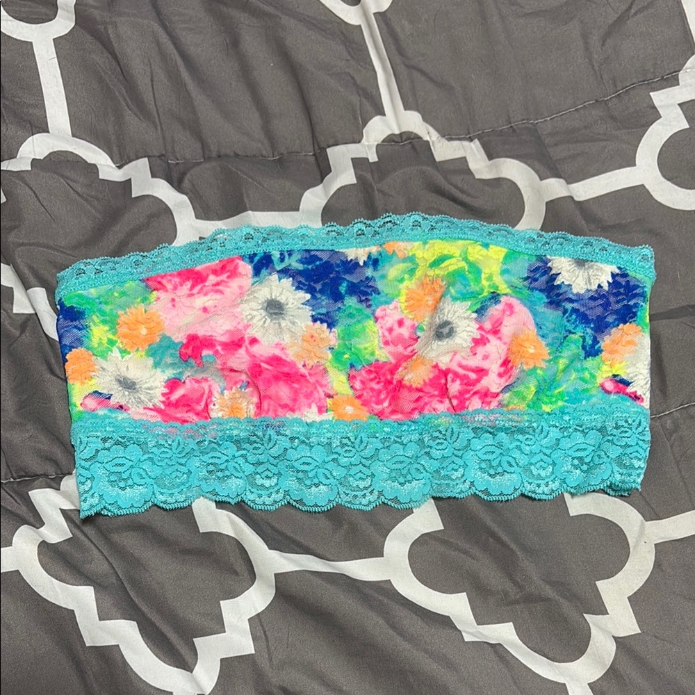 Floral Lace Bandeau